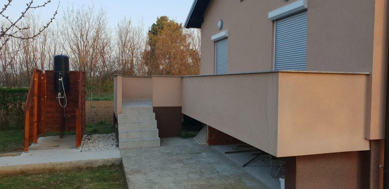 Holiday Home Begonja Privlaka  Exteriér fotografie